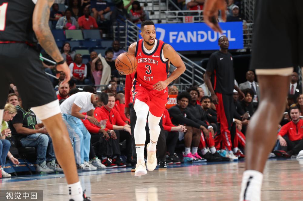 他在比赛初 他在比赛初